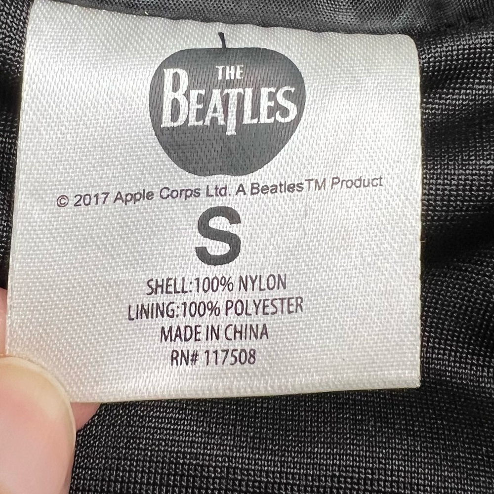 NWOT The Beatles Abbey Road Snap Down Windbreaker Jacket Black Unisex Sz S - Picture 9 of 10